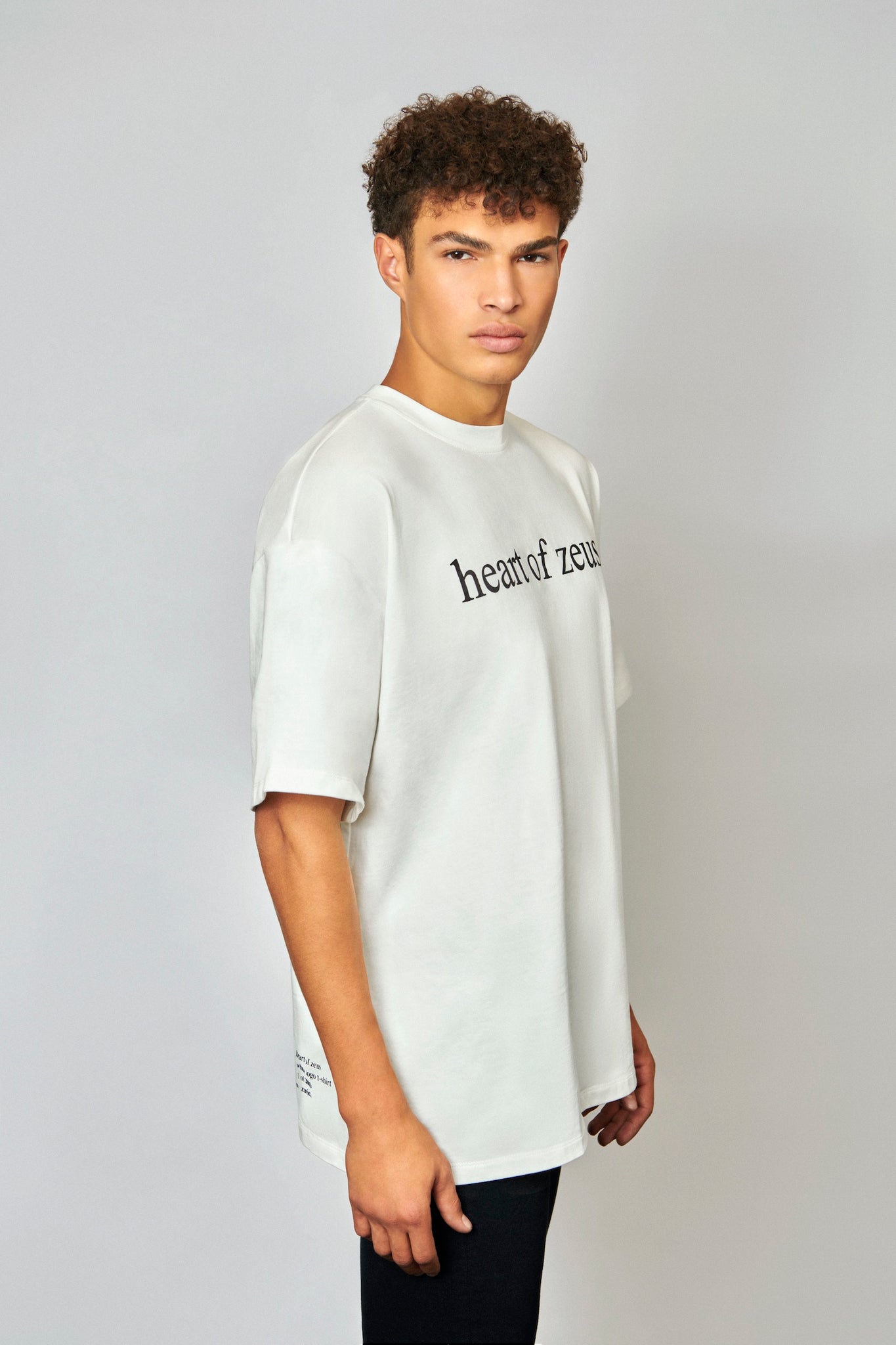 white logo t-shirt - unisex